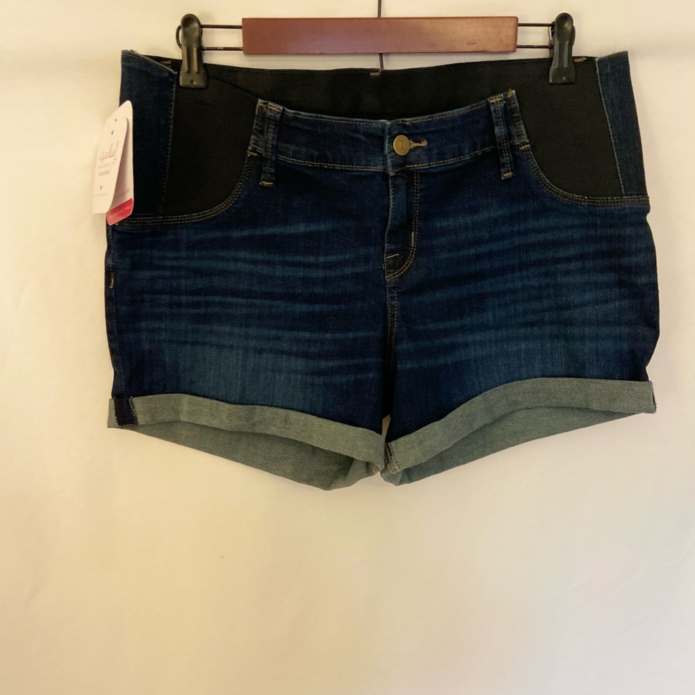 NWT Isabel Maternity Shorts